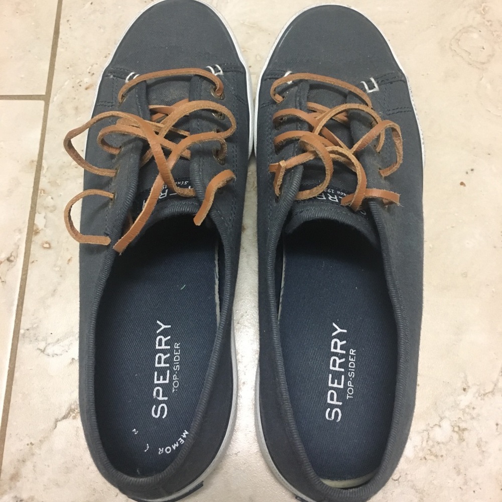 Sperry Navy Blue Canvas Sneakers size 7.5
